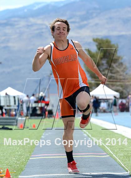 Thumbnail 2 in Northwest Invitational @ McQueen photogallery.