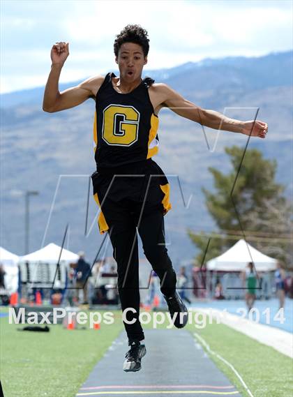 Thumbnail 1 in Northwest Invitational @ McQueen photogallery.