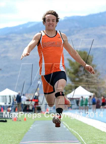 Thumbnail 1 in Northwest Invitational @ McQueen photogallery.