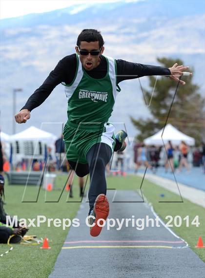 Thumbnail 1 in Northwest Invitational @ McQueen photogallery.