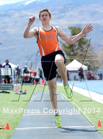 Thumbnail 2 in Northwest Invitational @ McQueen photogallery.