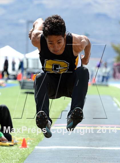 Thumbnail 3 in Northwest Invitational @ McQueen photogallery.