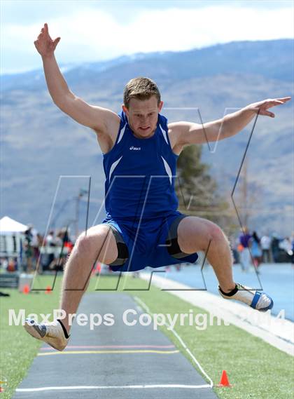 Thumbnail 2 in Northwest Invitational @ McQueen photogallery.