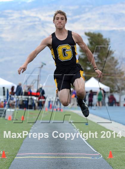 Thumbnail 1 in Northwest Invitational @ McQueen photogallery.