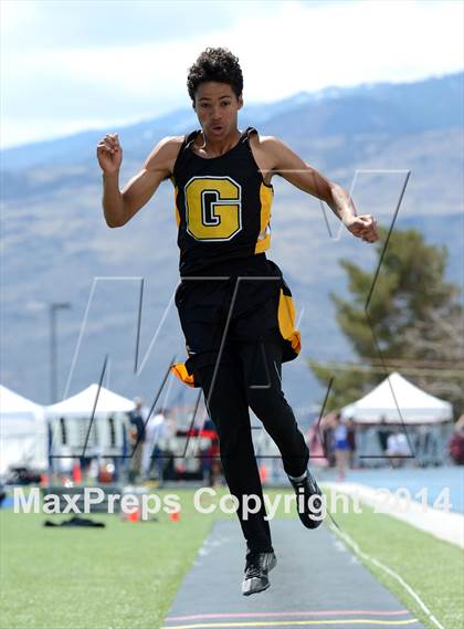 Thumbnail 2 in Northwest Invitational @ McQueen photogallery.