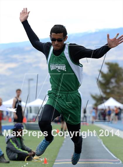 Thumbnail 2 in Northwest Invitational @ McQueen photogallery.