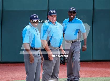 Thumbnail 2 in Crawford vs. Weimar (UIL 2A Semifinal) photogallery.