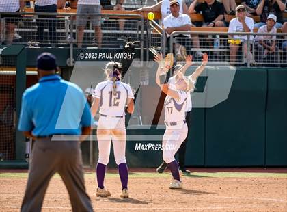 Thumbnail 2 in Crawford vs. Weimar (UIL 2A Semifinal) photogallery.