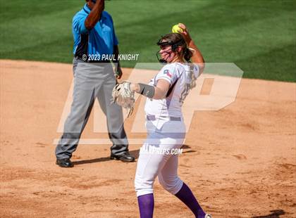 Thumbnail 3 in Crawford vs. Weimar (UIL 2A Semifinal) photogallery.