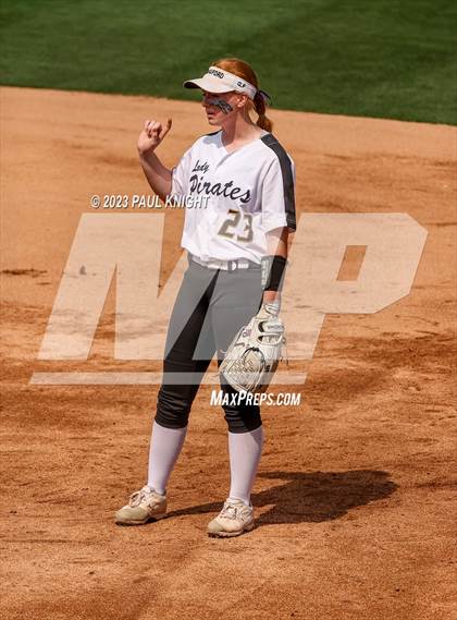 Thumbnail 1 in Crawford vs. Weimar (UIL 2A Semifinal) photogallery.