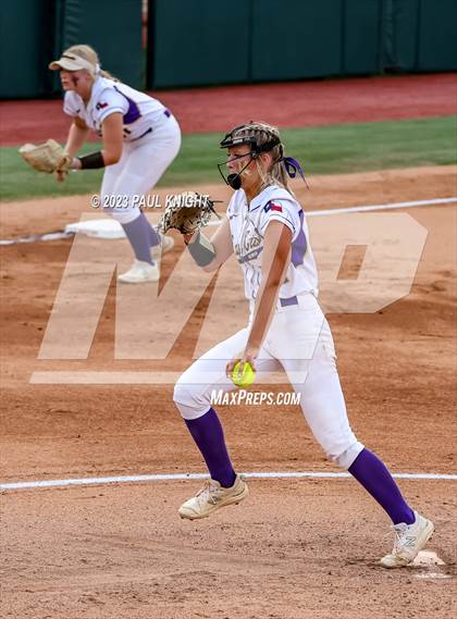 Thumbnail 1 in Crawford vs. Weimar (UIL 2A Semifinal) photogallery.