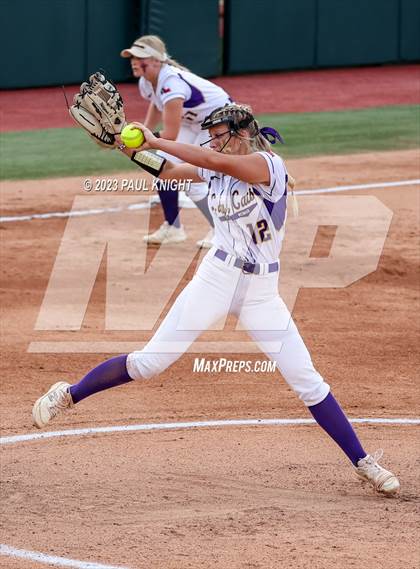 Thumbnail 1 in Crawford vs. Weimar (UIL 2A Semifinal) photogallery.