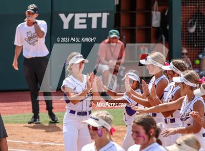 Thumbnail 3 in Crawford vs. Weimar (UIL 2A Semifinal) photogallery.