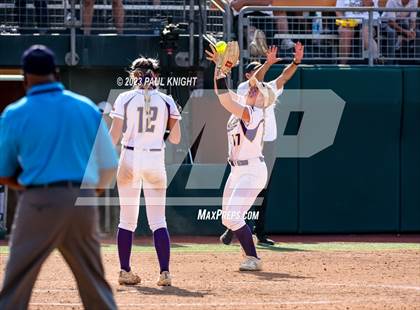 Thumbnail 3 in Crawford vs. Weimar (UIL 2A Semifinal) photogallery.