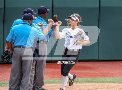 Thumbnail 2 in Crawford vs. Weimar (UIL 2A Semifinal) photogallery.
