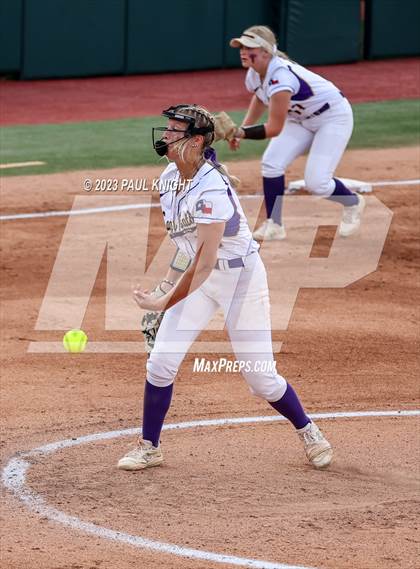 Thumbnail 1 in Crawford vs. Weimar (UIL 2A Semifinal) photogallery.