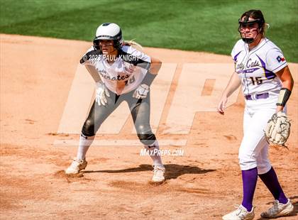 Thumbnail 2 in Crawford vs. Weimar (UIL 2A Semifinal) photogallery.
