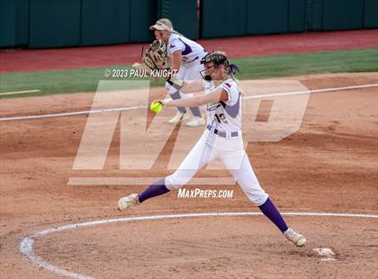 Thumbnail 3 in Crawford vs. Weimar (UIL 2A Semifinal) photogallery.