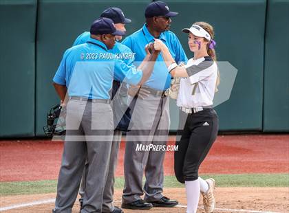 Thumbnail 2 in Crawford vs. Weimar (UIL 2A Semifinal) photogallery.