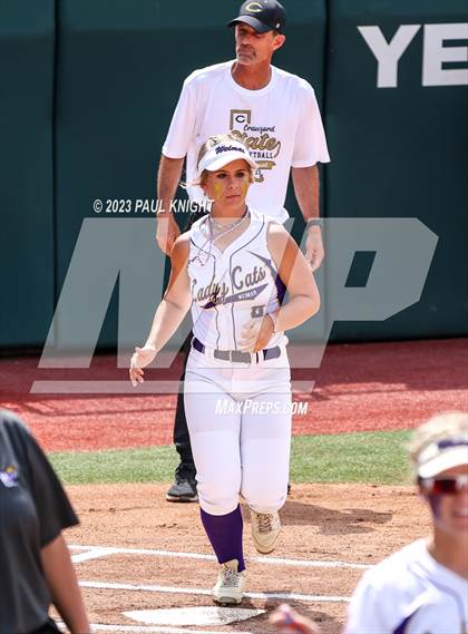 Thumbnail 3 in Crawford vs. Weimar (UIL 2A Semifinal) photogallery.