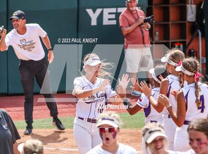 Thumbnail 2 in Crawford vs. Weimar (UIL 2A Semifinal) photogallery.