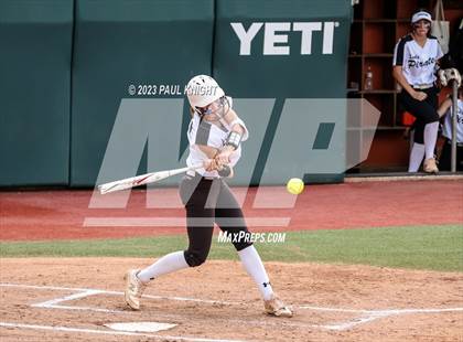 Thumbnail 2 in Crawford vs. Weimar (UIL 2A Semifinal) photogallery.