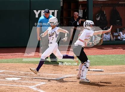 Thumbnail 2 in Crawford vs. Weimar (UIL 2A Semifinal) photogallery.