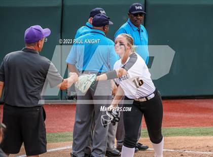 Thumbnail 3 in Crawford vs. Weimar (UIL 2A Semifinal) photogallery.