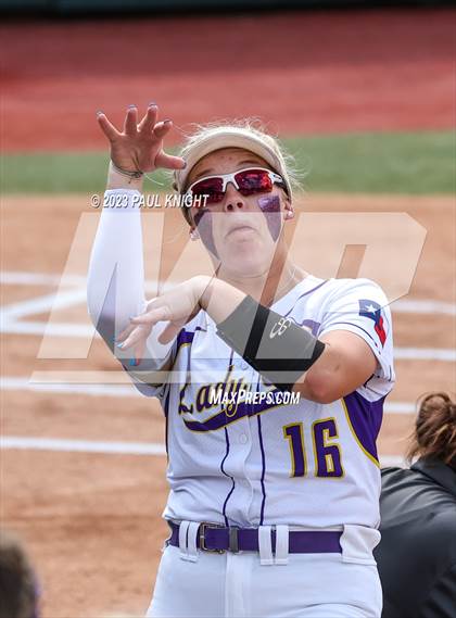 Thumbnail 1 in Crawford vs. Weimar (UIL 2A Semifinal) photogallery.