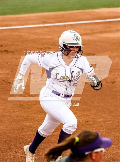 Thumbnail 3 in Crawford vs. Weimar (UIL 2A Semifinal) photogallery.
