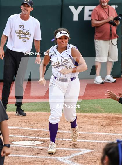Thumbnail 2 in Crawford vs. Weimar (UIL 2A Semifinal) photogallery.