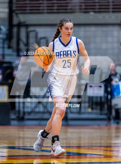 Thumbnail 2 in Rich vs. Panguitch (UHSAA 1A Quarterfinal) photogallery.