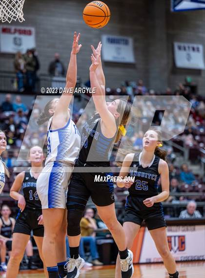 Thumbnail 2 in Rich vs. Panguitch (UHSAA 1A Quarterfinal) photogallery.