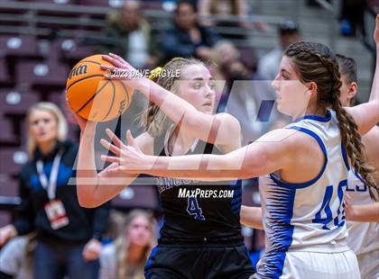 Thumbnail 3 in Rich vs. Panguitch (UHSAA 1A Quarterfinal) photogallery.