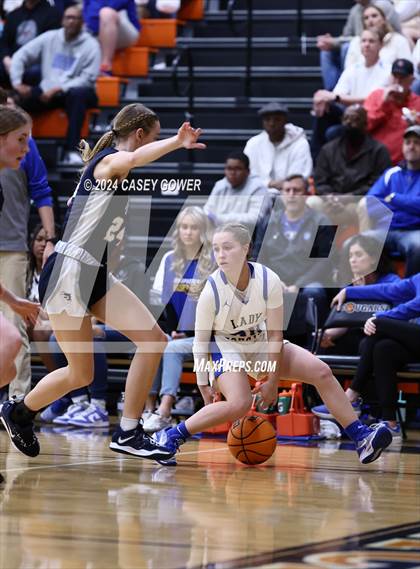 Thumbnail 2 in Goodpasture Christian vs. Franklin Road Academy photogallery.