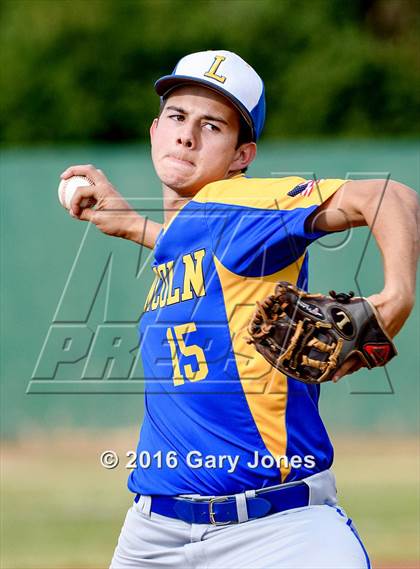 Thumbnail 1 in Sacramento Optimist All-Star Game (Small Schools) photogallery.