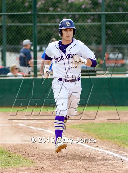 Thumbnail 1 in Sacramento Optimist All-Star Game (Small Schools) photogallery.