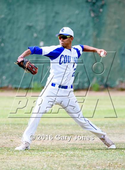 Thumbnail 2 in Sacramento Optimist All-Star Game (Small Schools) photogallery.