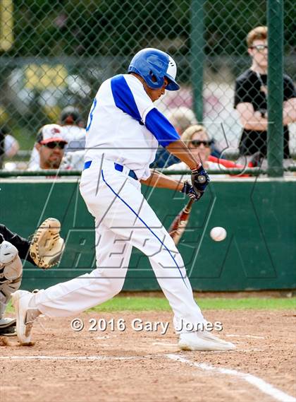 Thumbnail 1 in Sacramento Optimist All-Star Game (Small Schools) photogallery.