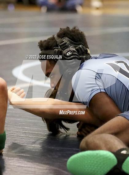 Thumbnail 2 in Panther Duals @ Potomac photogallery.