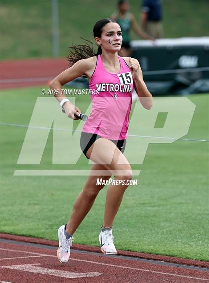 Thumbnail 3 in NCISAA D1 Championship (4x800) photogallery.