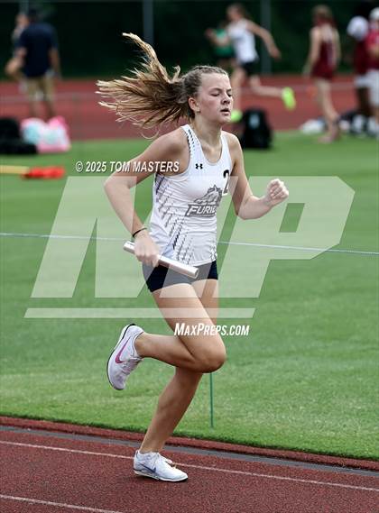 Thumbnail 3 in NCISAA D1 Championship (4x800) photogallery.