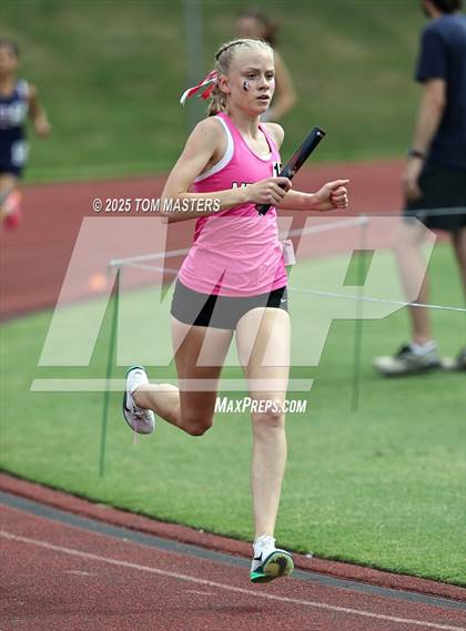 Thumbnail 2 in NCISAA D1 Championship (4x800) photogallery.