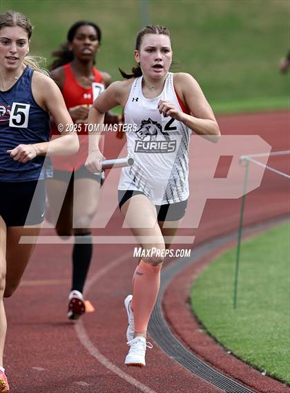 Thumbnail 2 in NCISAA D1 Championship (4x800) photogallery.