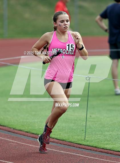 Thumbnail 2 in NCISAA D1 Championship (4x800) photogallery.