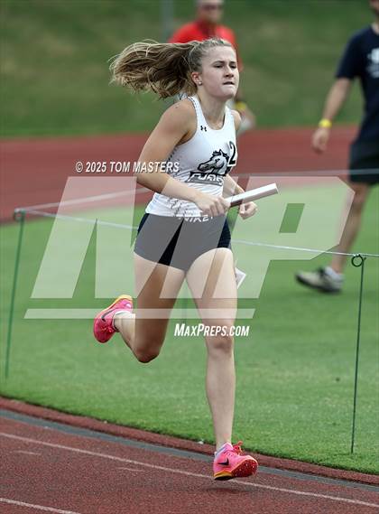 Thumbnail 2 in NCISAA D1 Championship (4x800) photogallery.