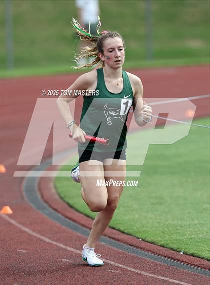 Thumbnail 2 in NCISAA D1 Championship (4x800) photogallery.
