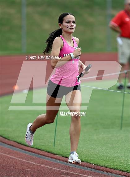 Thumbnail 2 in NCISAA D1 Championship (4x800) photogallery.