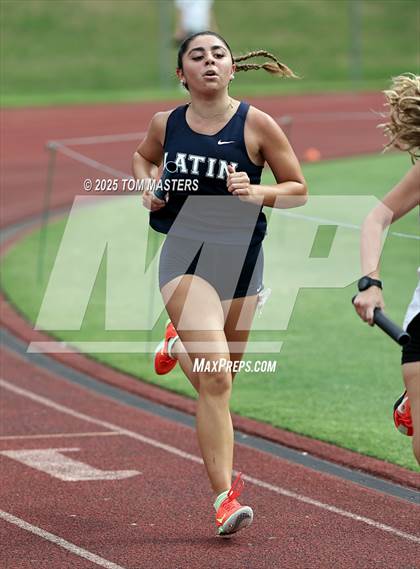 Thumbnail 3 in NCISAA D1 Championship (4x800) photogallery.