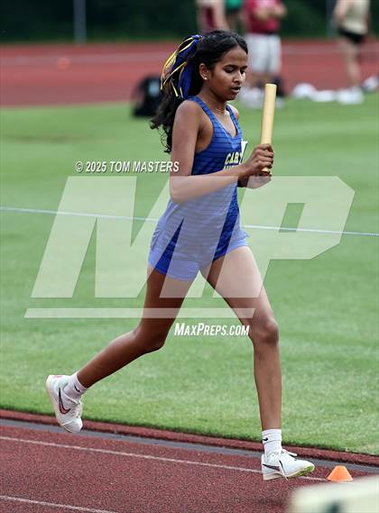 Thumbnail 2 in NCISAA D1 Championship (4x800) photogallery.